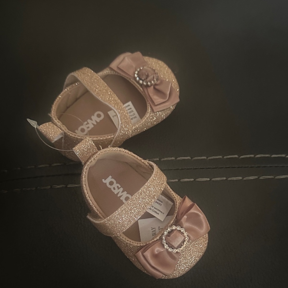 Josmo Sparkling Gold Dress Shoes